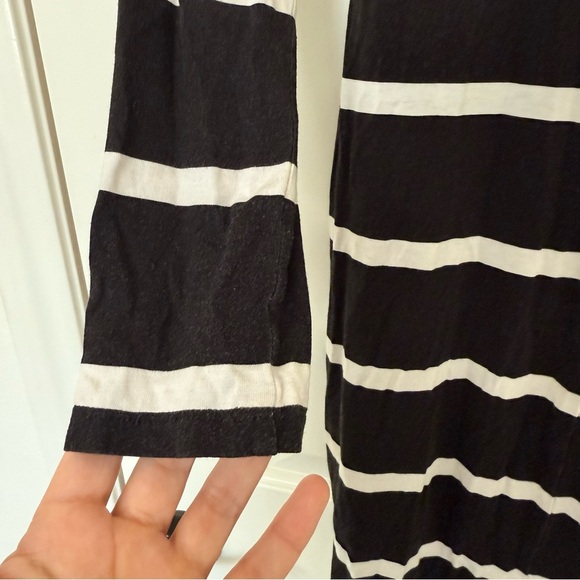 Alice + Olivia Black White Striped Mock Neck Mini Dress | Chic | Trendy 8 - Picture 9 of 13